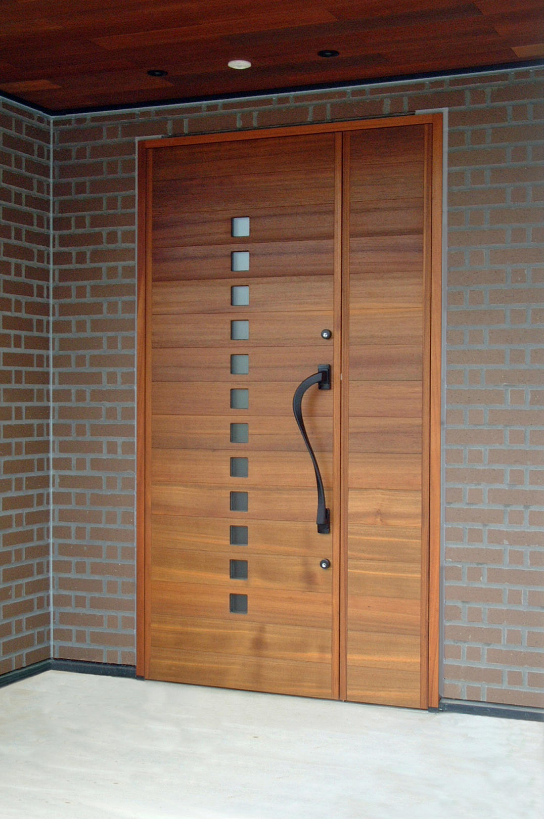 010-2-door.jpg